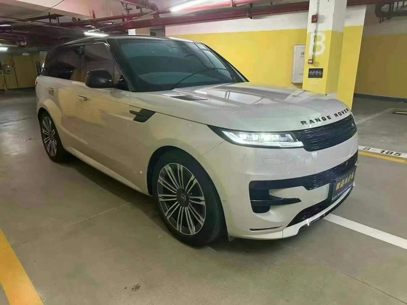 徐州23年路虎揽胜运动3