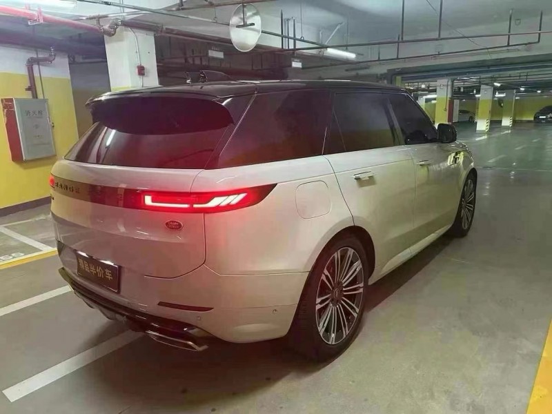 徐州23年路虎揽胜运动8