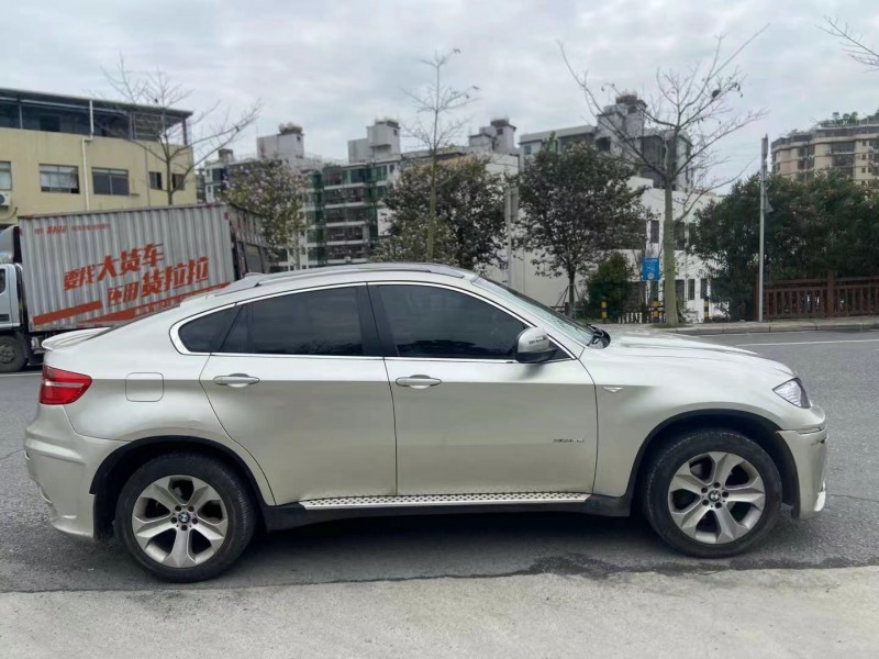 广州11年宝马X64