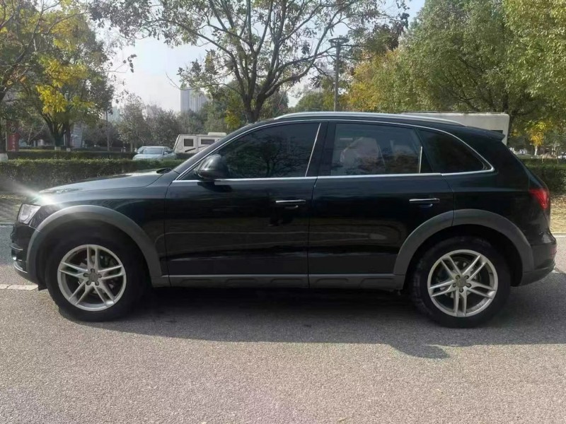 邵阳17年奥迪Q54