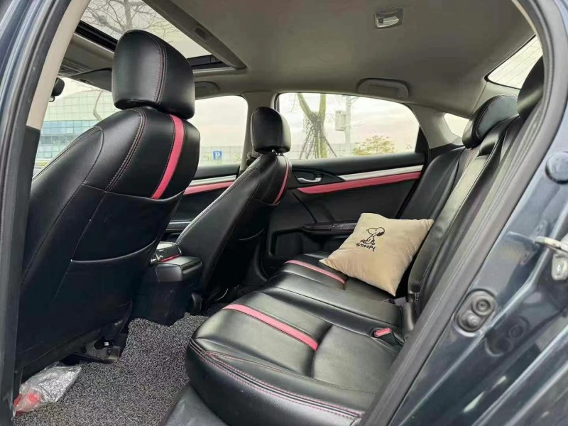 广州18年本田思域4