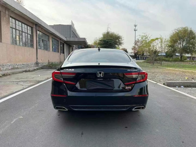 枣庄21年本田雅阁9