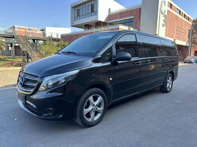 枣庄18年奔驰威霆3