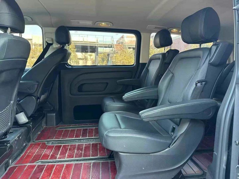 枣庄18年奔驰威霆4