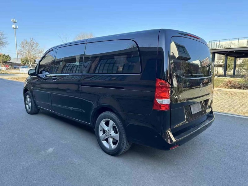 枣庄18年奔驰威霆8