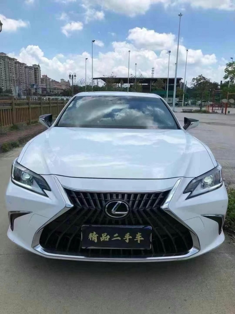 广州23年雷克萨斯ES1
