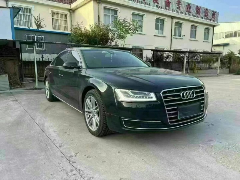 济宁17年奥迪A8L2