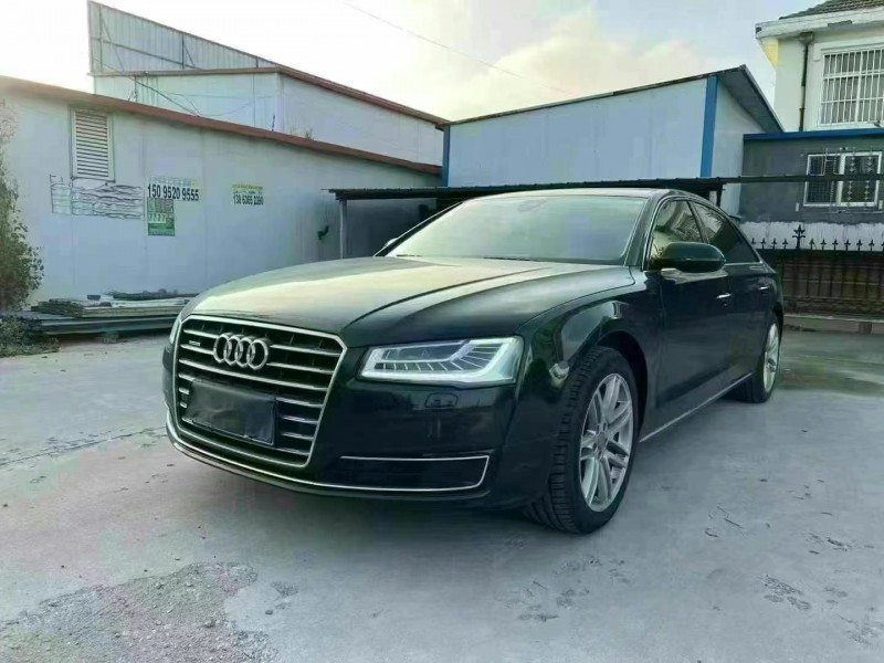 济宁17年奥迪A8L3