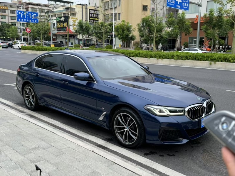 广州22年宝马5系3
