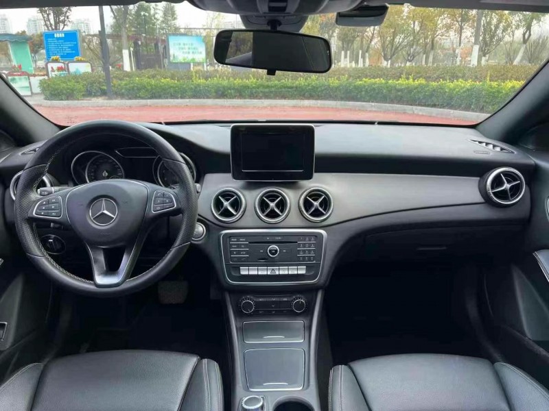 常州18年奔馳CLA5