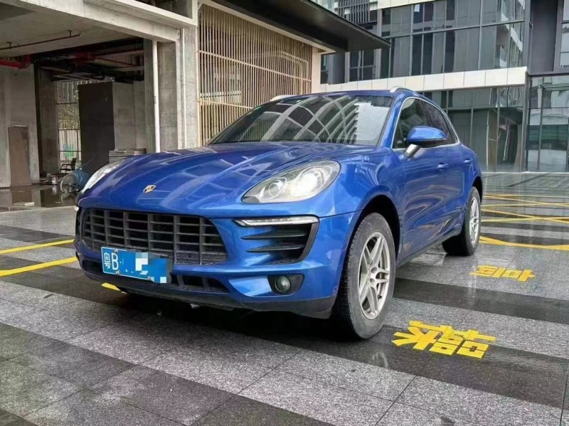 广州17年保时捷Macan2