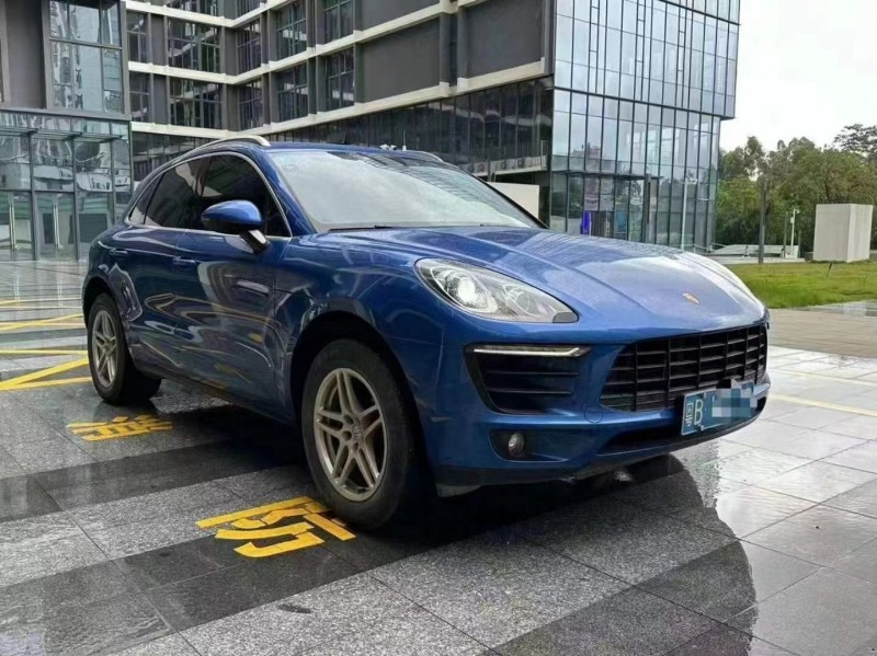 广州17年保时捷Macan3
