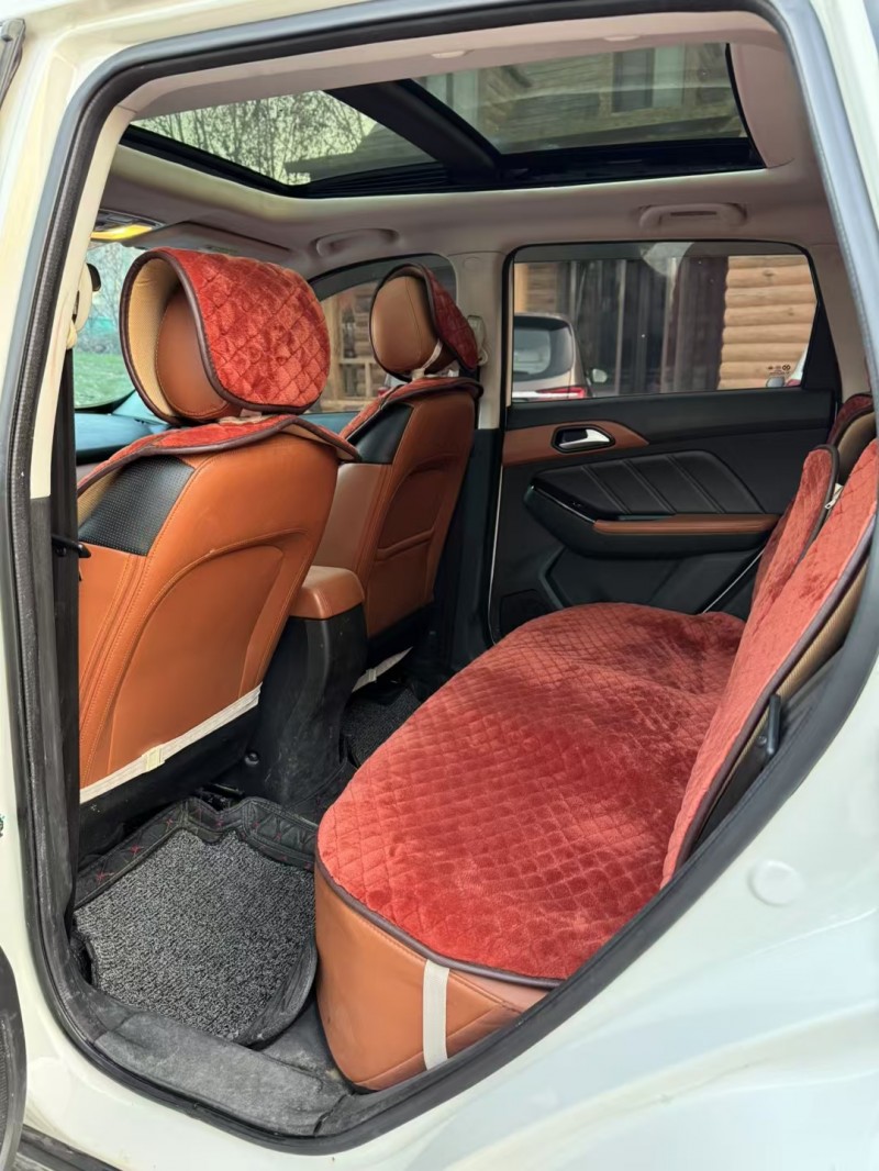 保定18年北汽制造绅宝7