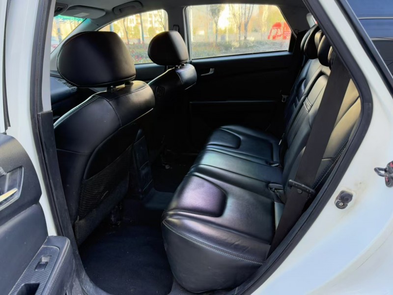 济宁16年纳智捷U6 TURBO6