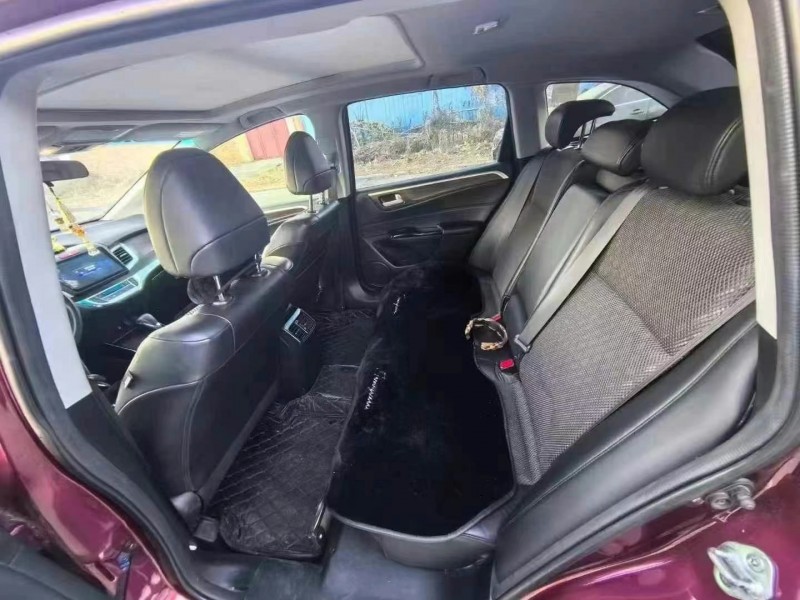 济宁17年本田杰德7