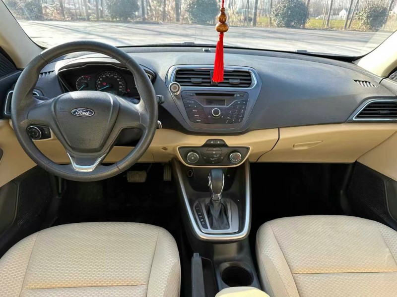 徐州17年福特福睿斯5