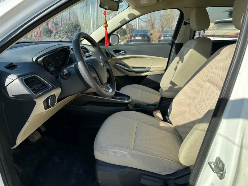 徐州17年福特福睿斯6