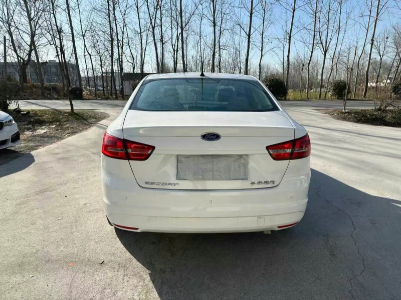 徐州17年福特福睿斯9