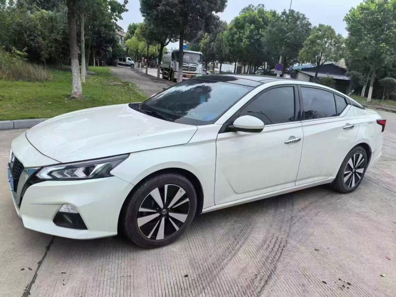 保定22年日产天籁2