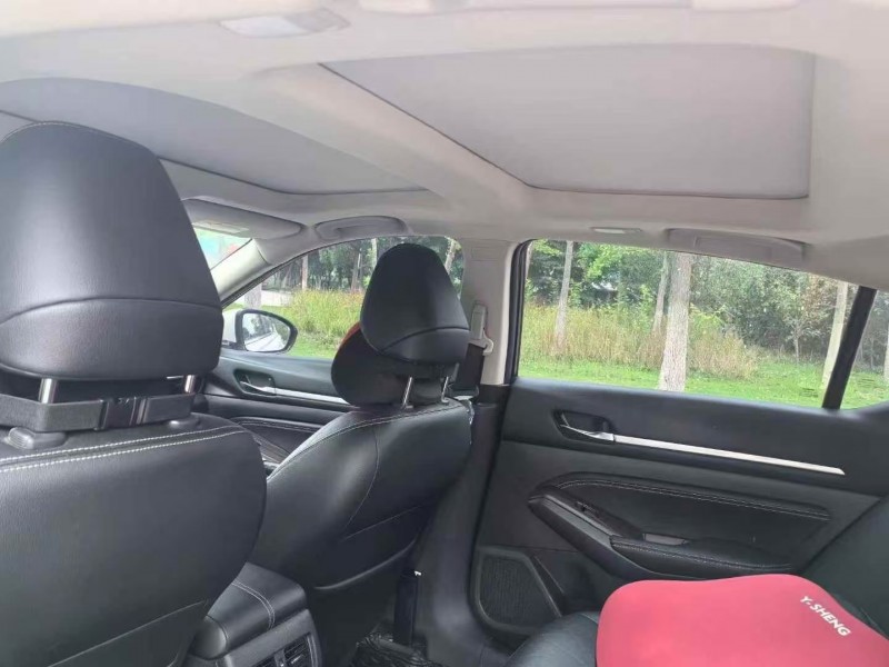 保定22年日产天籁9