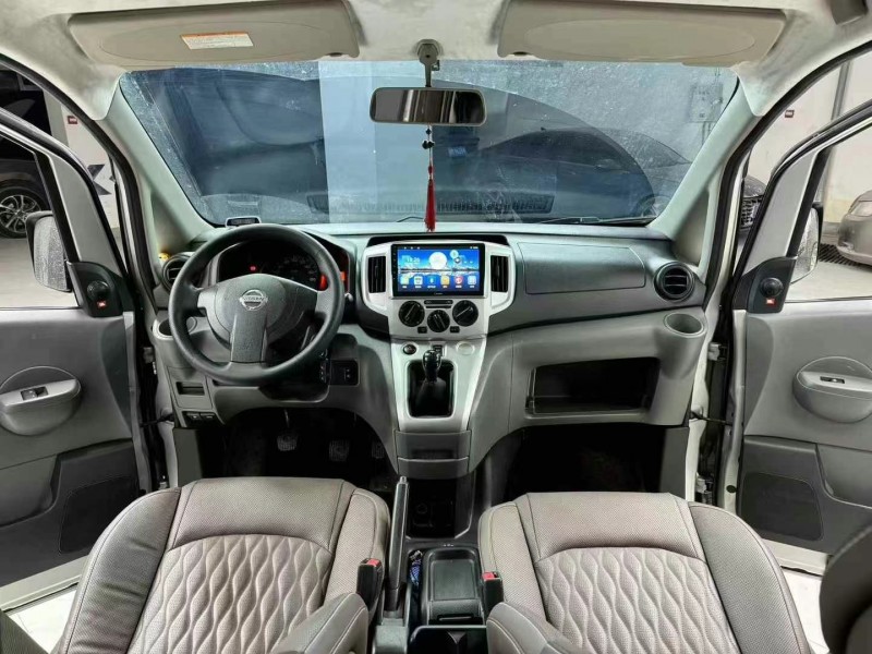 成都11年日產NV2005