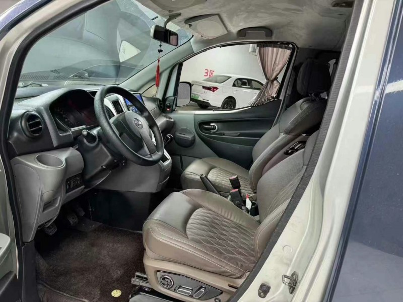 成都11年日產NV2007