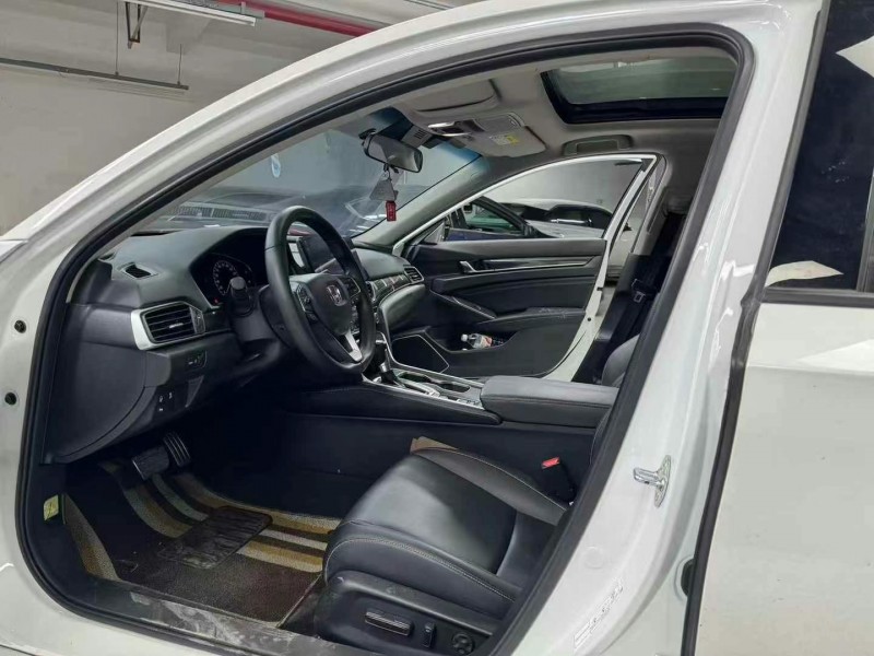 成都23年本田雅阁5