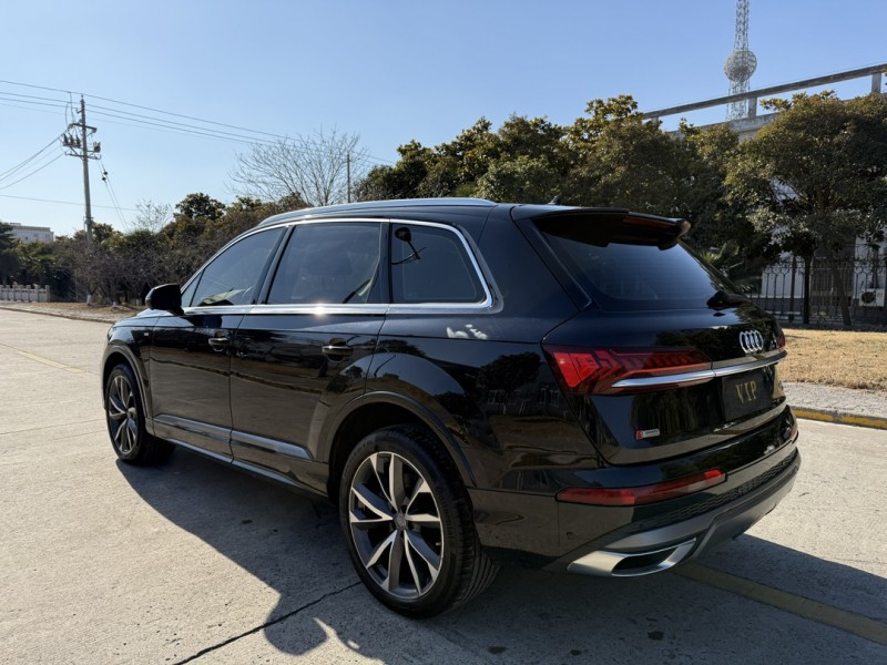 盐城20年奥迪Q78