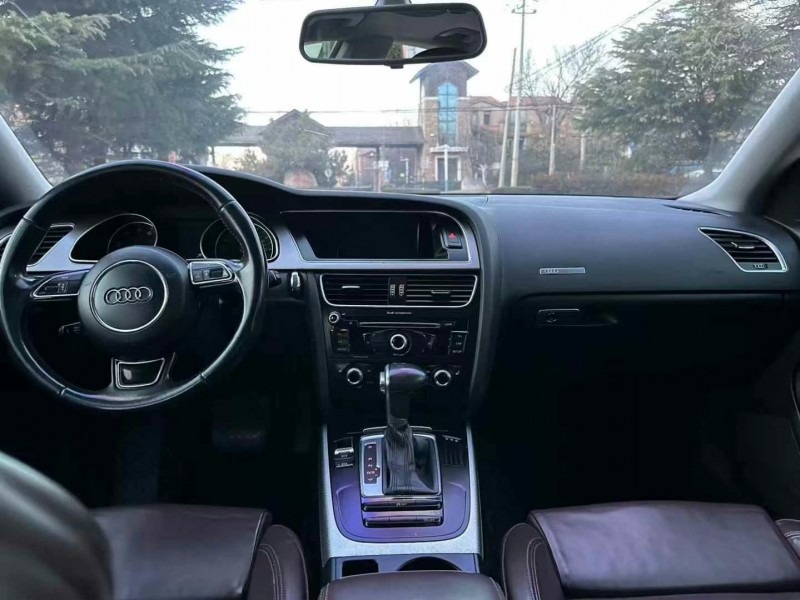 青岛13年奥迪A54