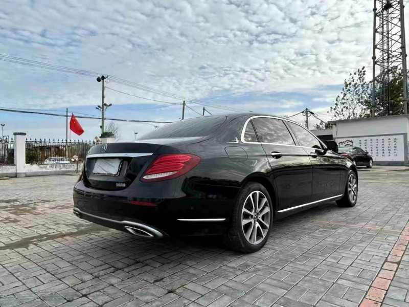 徐州19年奔驰E8