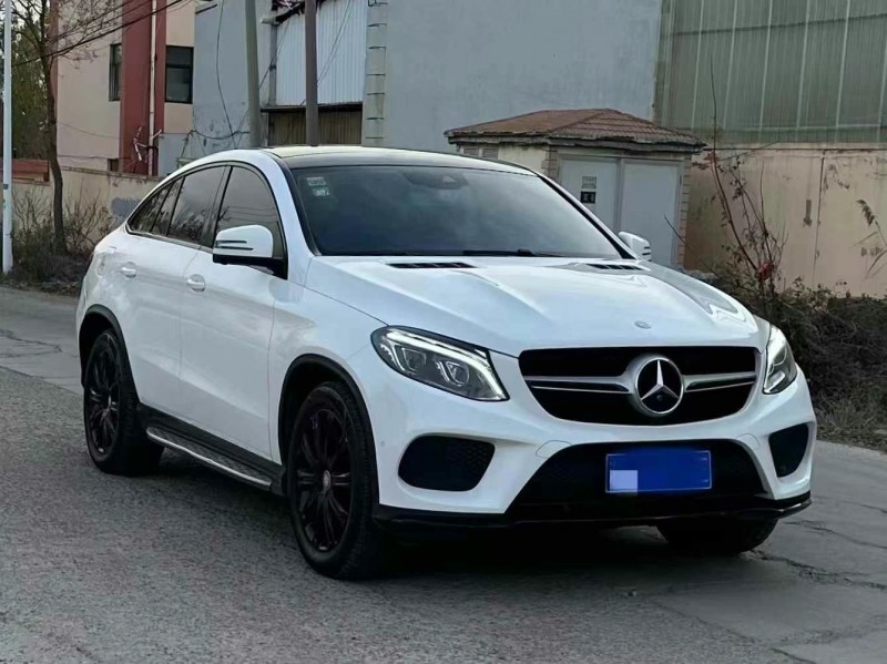 青岛16年奔驰GLE2