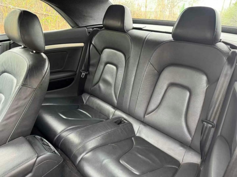 青岛13年奥迪A55