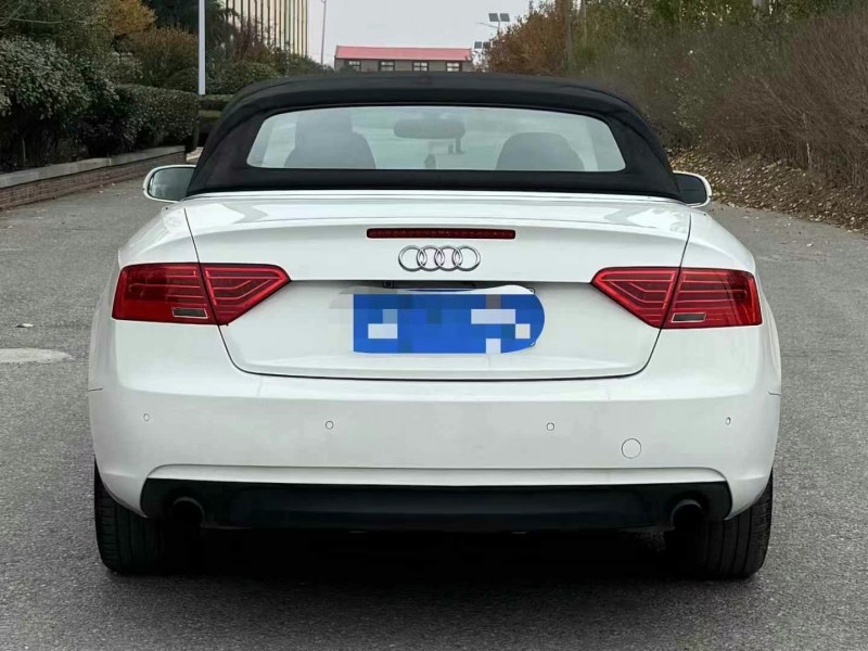 青岛13年奥迪A57