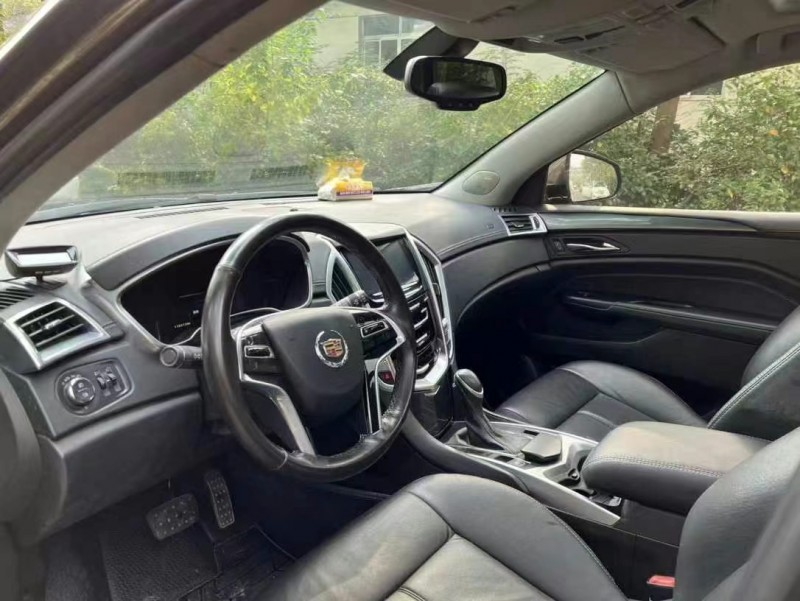 邵阳14年凯迪拉克SRX8