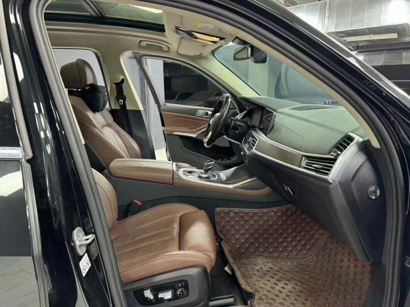 成都21年宝马X710