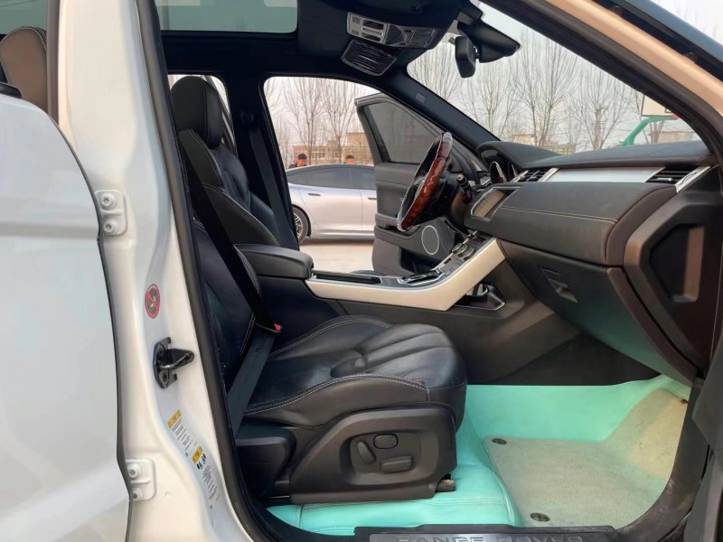 徐州12年路虎极光6