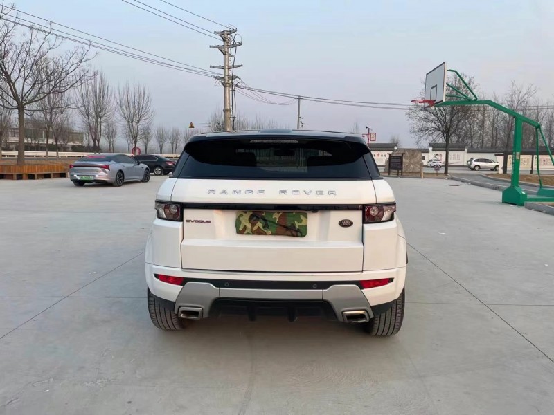 徐州12年路虎极光9