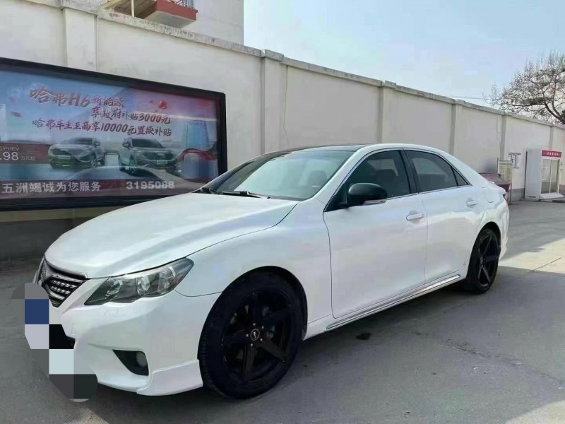 保定12年丰田锐志3