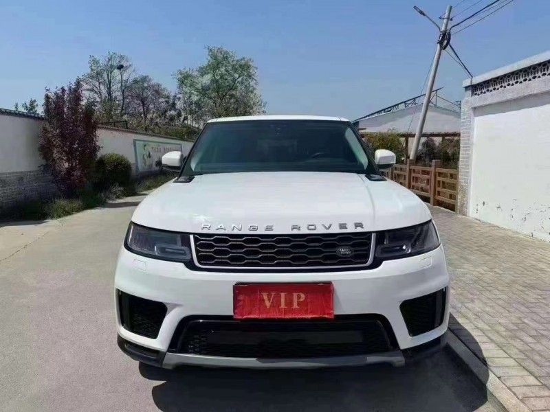 青岛21年路虎揽胜运动1