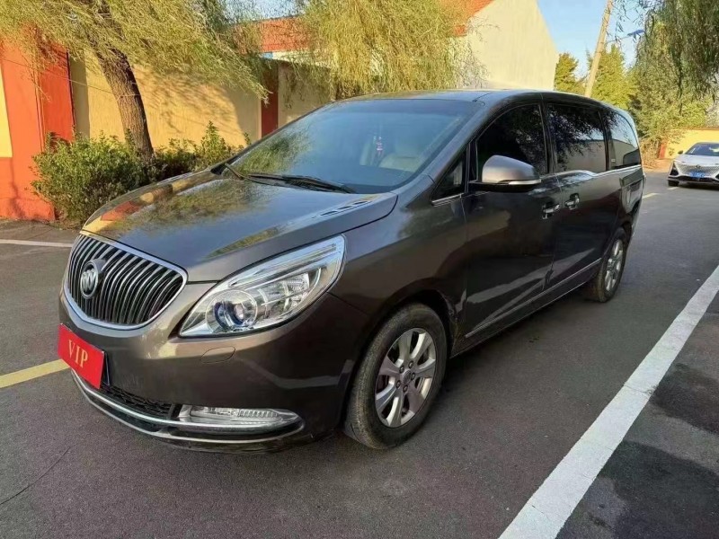 青岛15年别克GL82