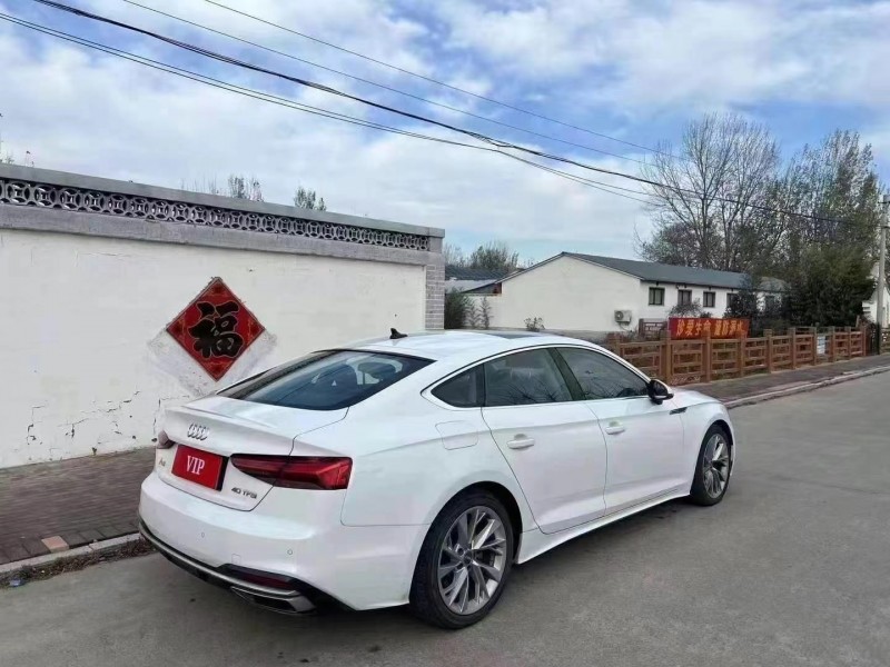 济宁21年奥迪A54