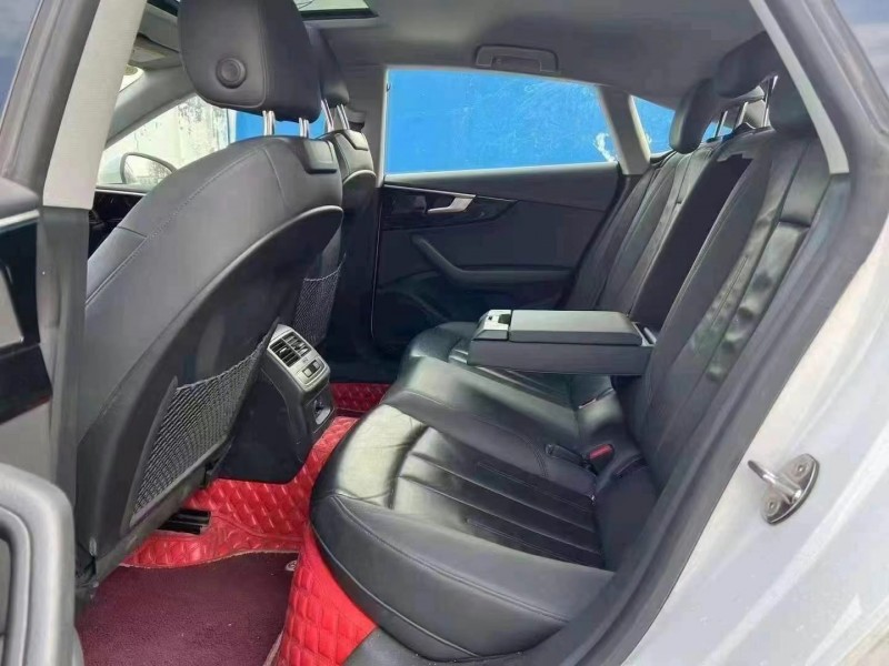 济宁21年奥迪A55