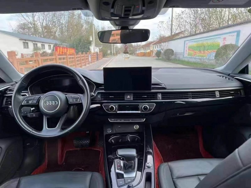 济宁21年奥迪A58