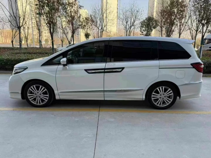 济宁19年本田艾力绅4