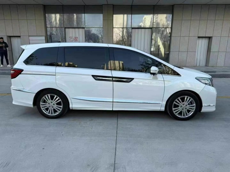 济宁19年本田艾力绅7