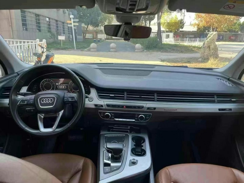 枣庄19年奥迪Q75