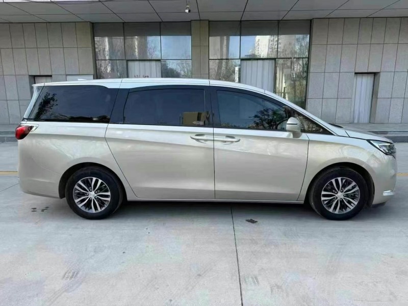 济宁21年别克GL88