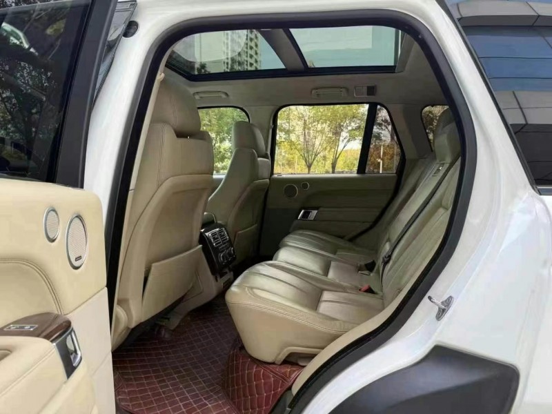 济宁16年路虎揽胜行政8