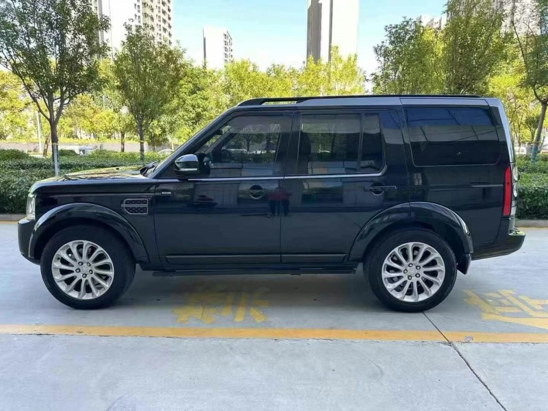 济宁16年路虎发现5