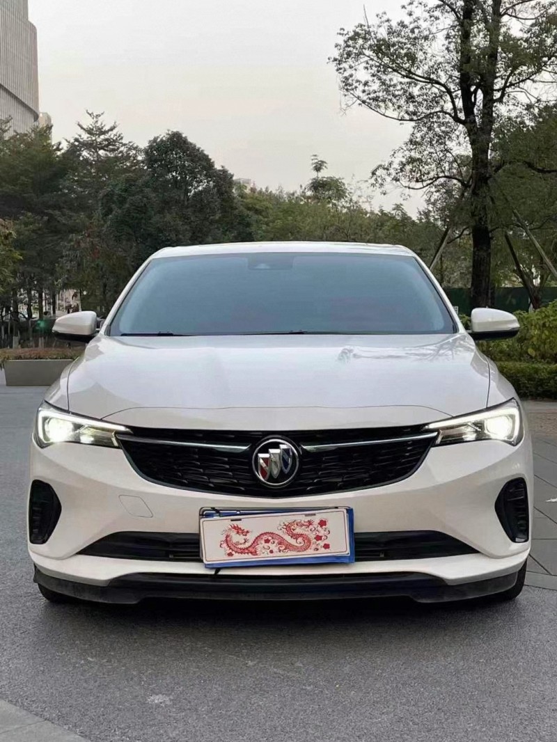 佛山22年别克威朗1